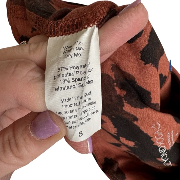 Beyond Yoga Brown and Black Patterned Leggings - Picture 5 of 5